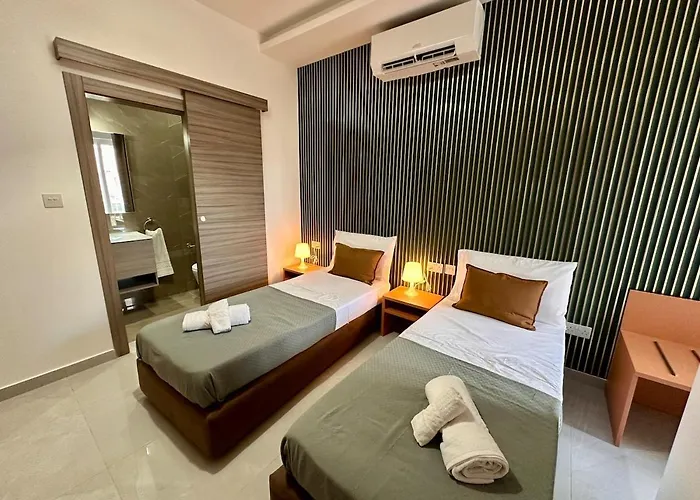 Spacious With Comfort & Terrace *