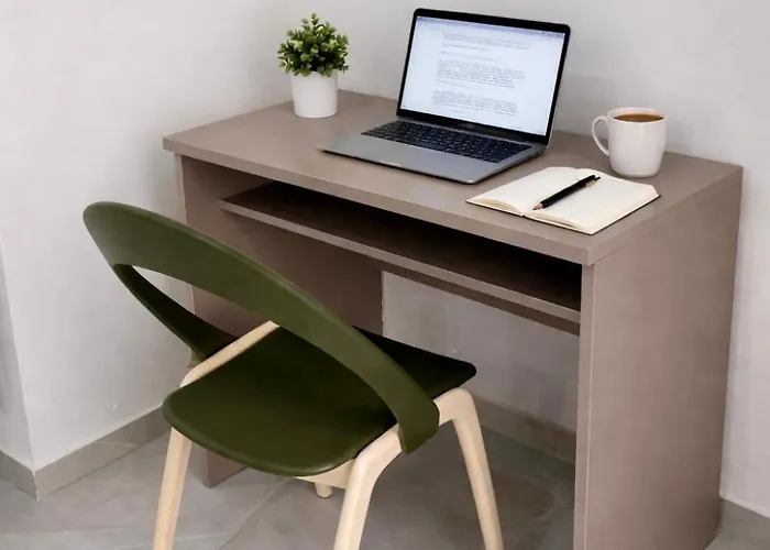 Spacious With Comfort & Terrace *